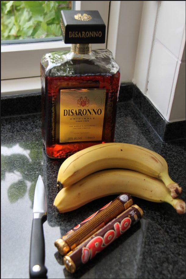 De ingrediënten: banaan, Rolo en amaretto